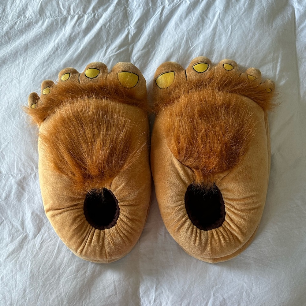 Hobbit feet slippers